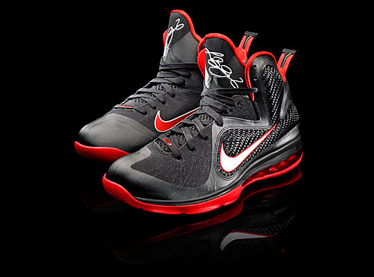 Basketbalové boty Nike LeBron 9