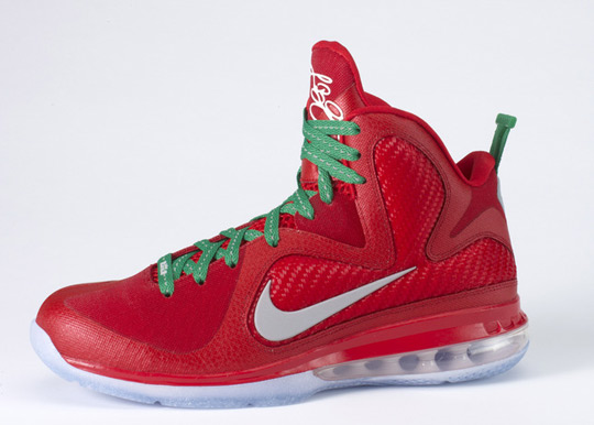 Nike Basketball / Exkluzivní kolekce Christmas Day 2011 (http://www.stylehunter.cz)