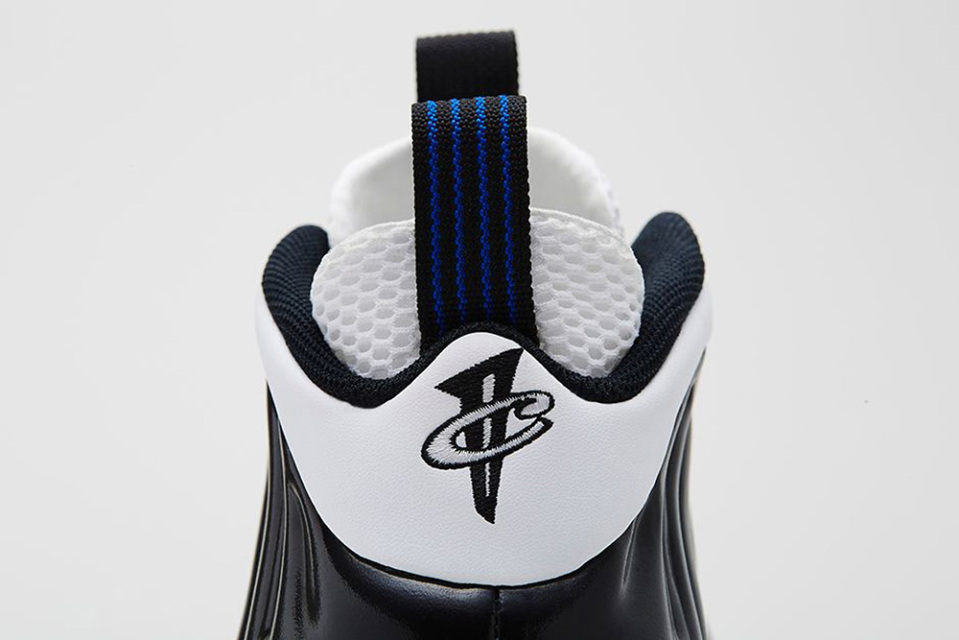 Nike Air Foamposite One Black White / Klasika ve smokingu (http://www.stylehunter.cz)